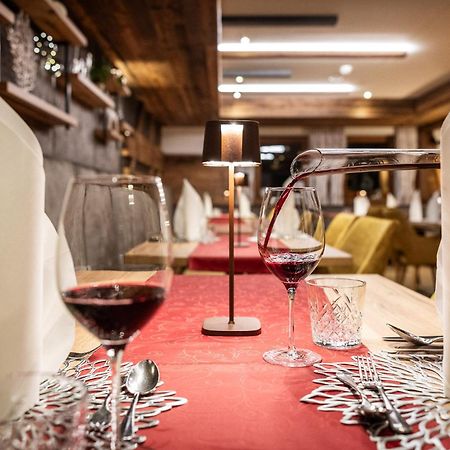 Hotel Alpenrose ツァウヘンゼー エクステリア 写真