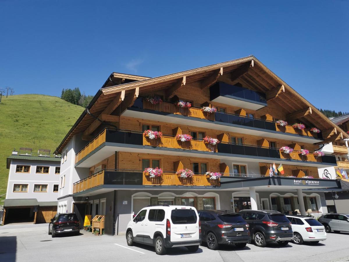 Hotel Alpenrose ツァウヘンゼー エクステリア 写真