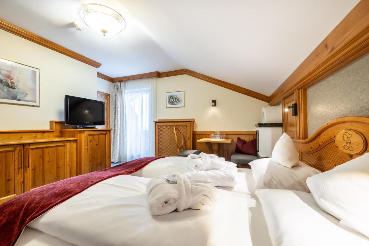 Hotel Alpenrose ツァウヘンゼー エクステリア 写真