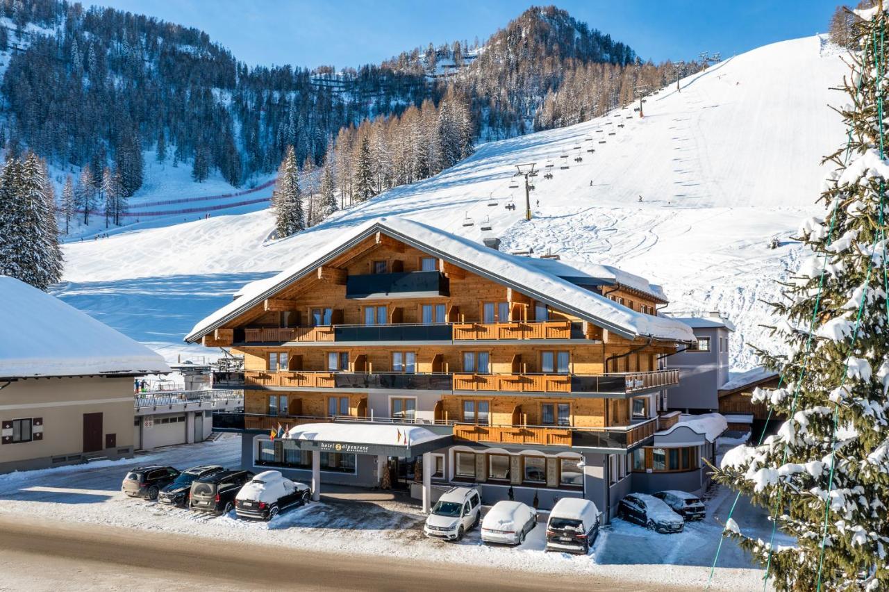 Hotel Alpenrose ツァウヘンゼー エクステリア 写真