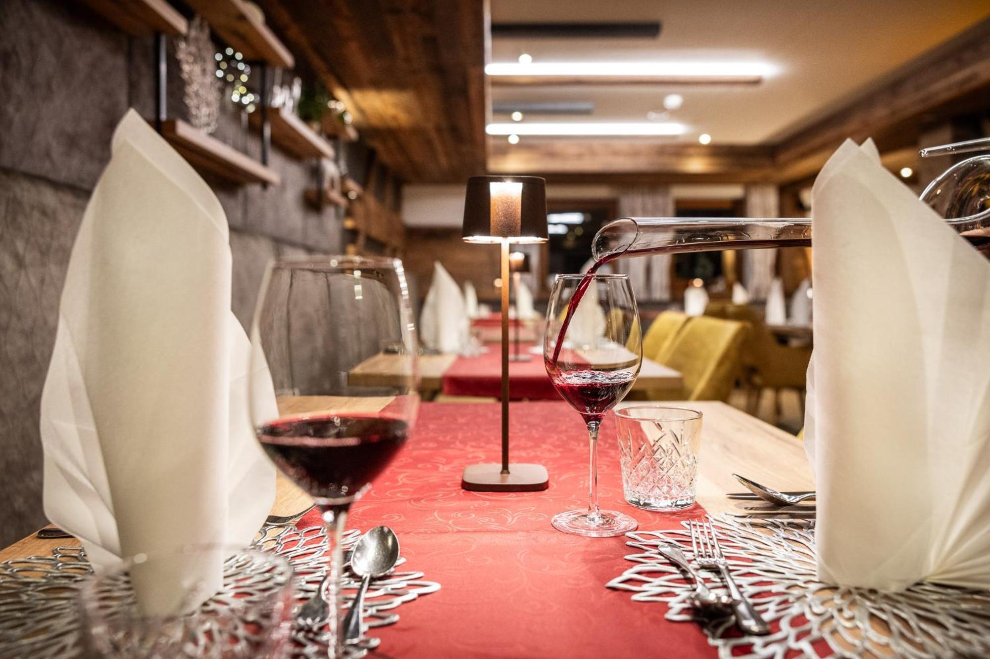 Hotel Alpenrose ツァウヘンゼー エクステリア 写真