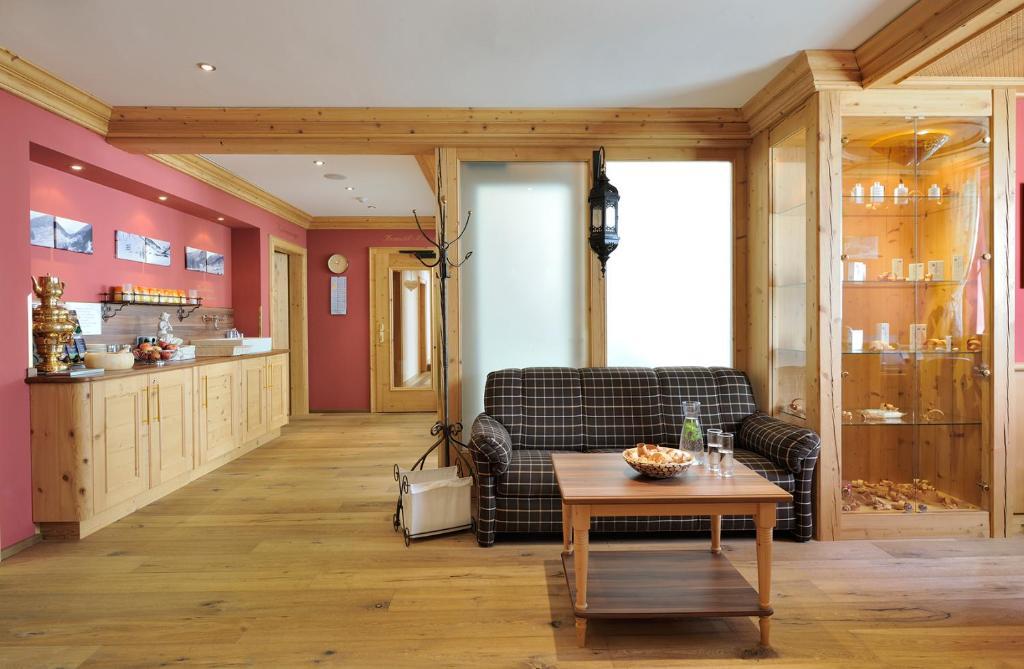 Hotel Alpenrose ツァウヘンゼー エクステリア 写真
