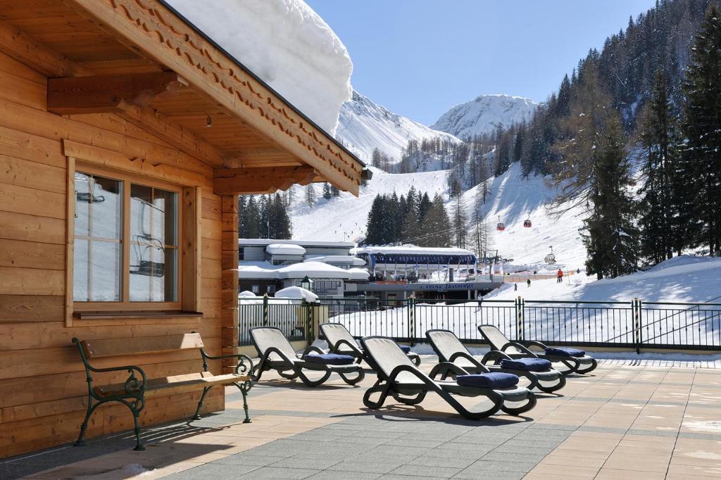 Hotel Alpenrose ツァウヘンゼー エクステリア 写真