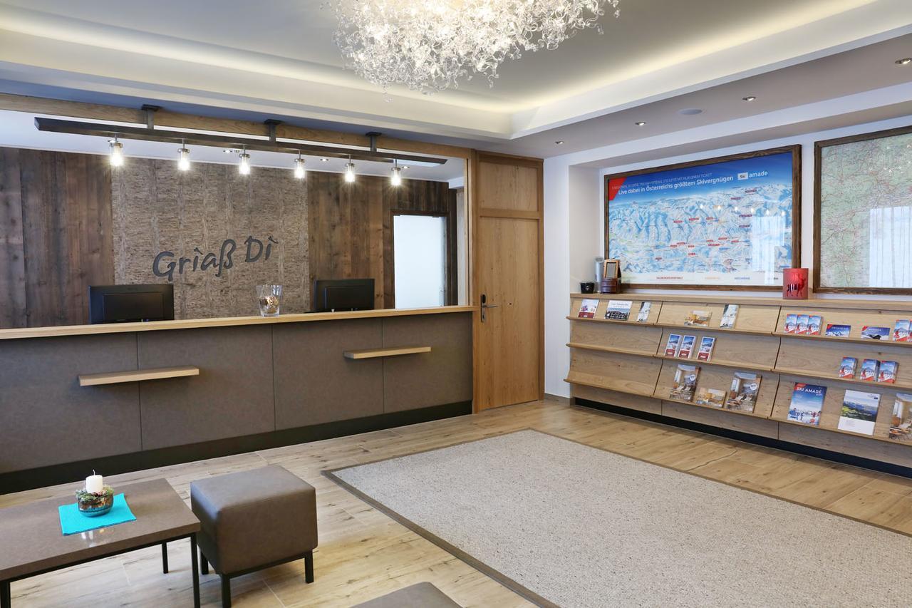 Hotel Alpenrose ツァウヘンゼー エクステリア 写真