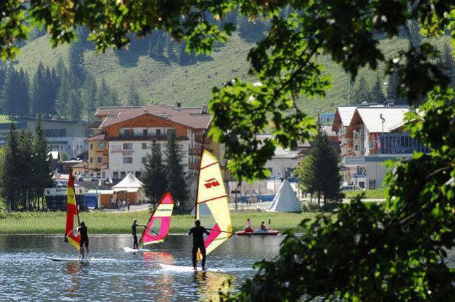 Hotel Alpenrose ツァウヘンゼー エクステリア 写真