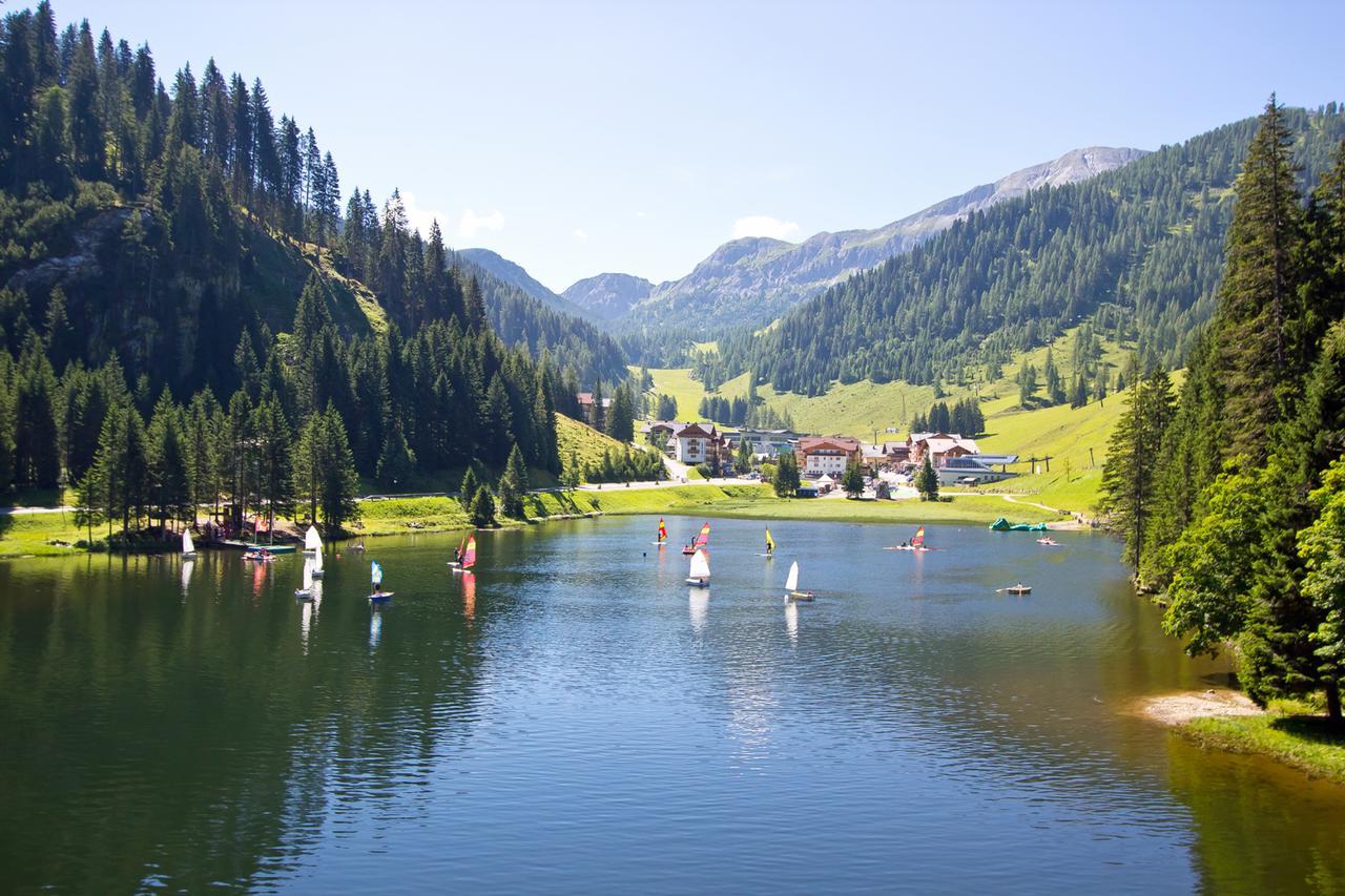 Hotel Alpenrose ツァウヘンゼー エクステリア 写真